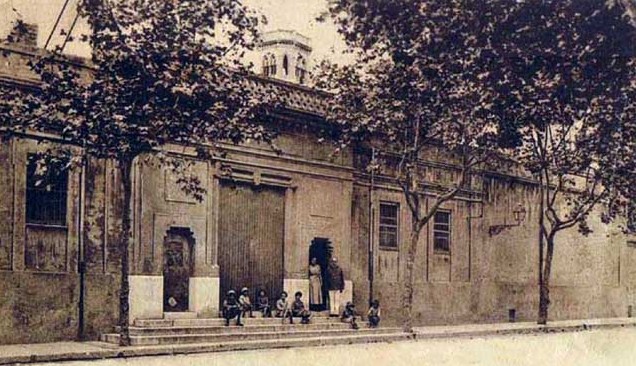Institution Saint Marie - LaSeyne-sur-Mer, from an old postcard. Institution Saint Marie - LaSeyne-sur-Mer, from an old postcard.